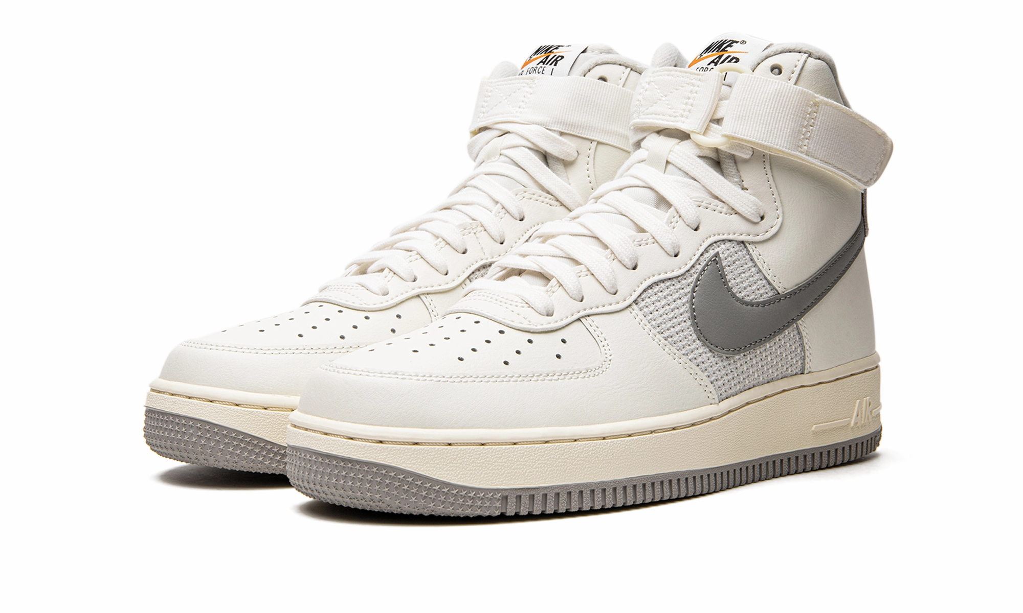 Olive Tone Air Force 1 High '07 LV8 "Sail"