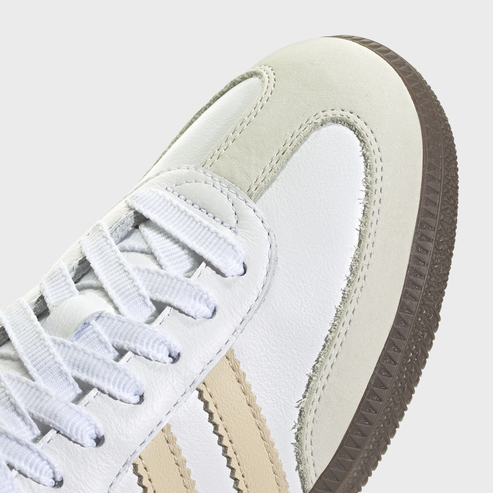 Responsive Control Microperforated Upper adidas Women's Samba OG White / Sandstorm - White