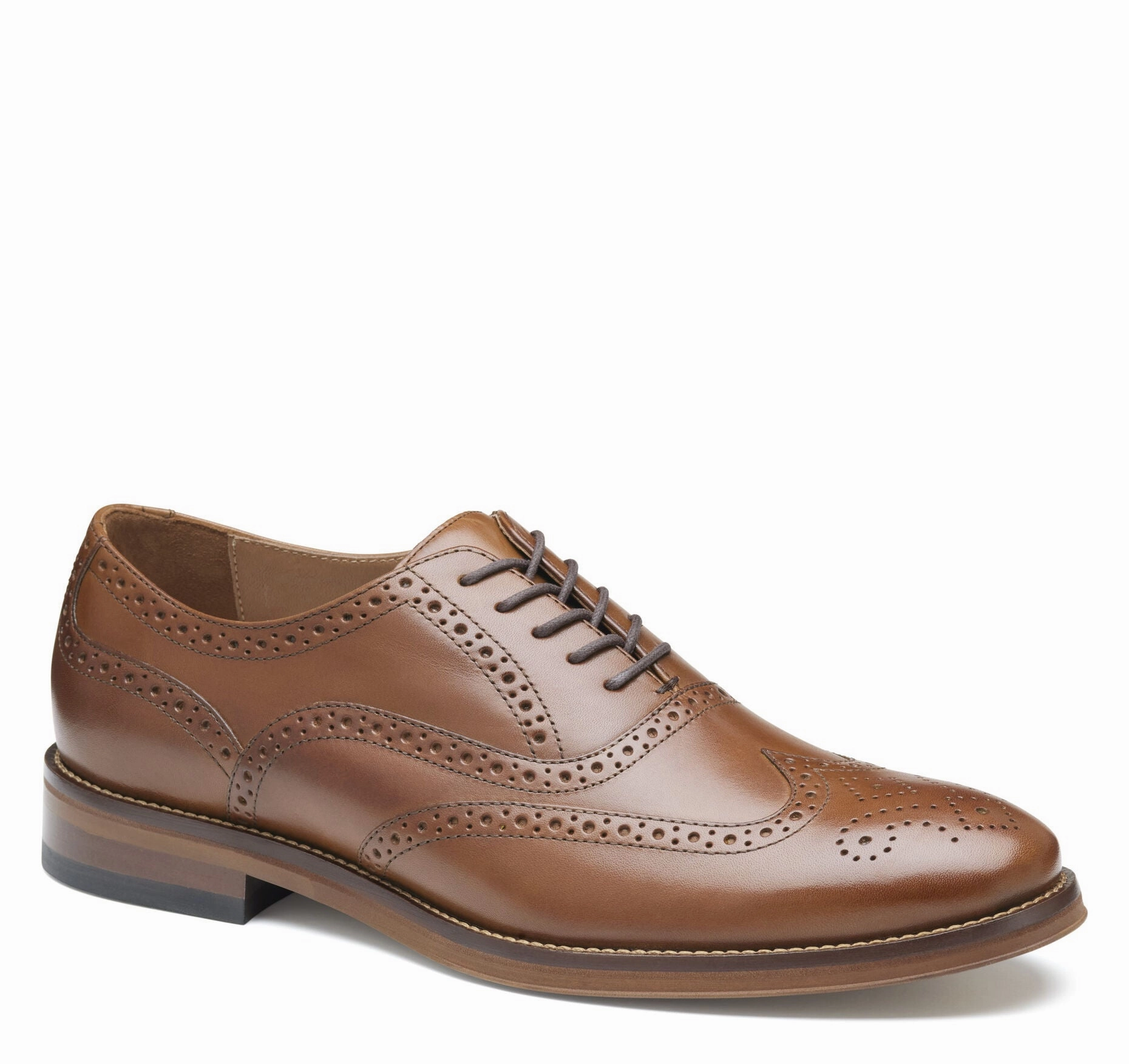 Sharp Wardrobe Johnston & Murphy Men's Sutton Wingtip  Shoe
