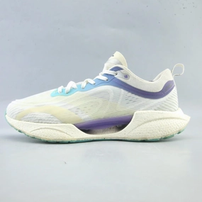 Visible in Dark LI-NING SUPER LIGHT 18