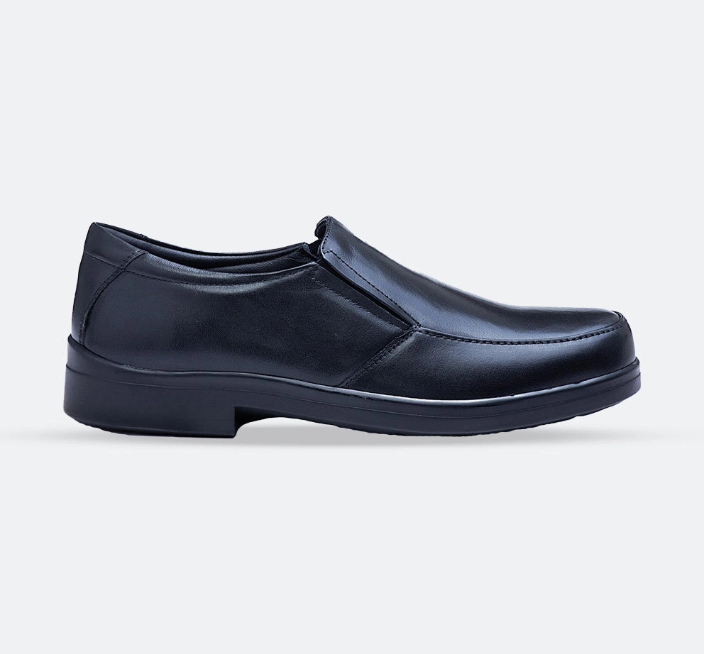 Urban Steps Mens Wide Fit Tredd Well Camelot Slip On Shoes - Black
