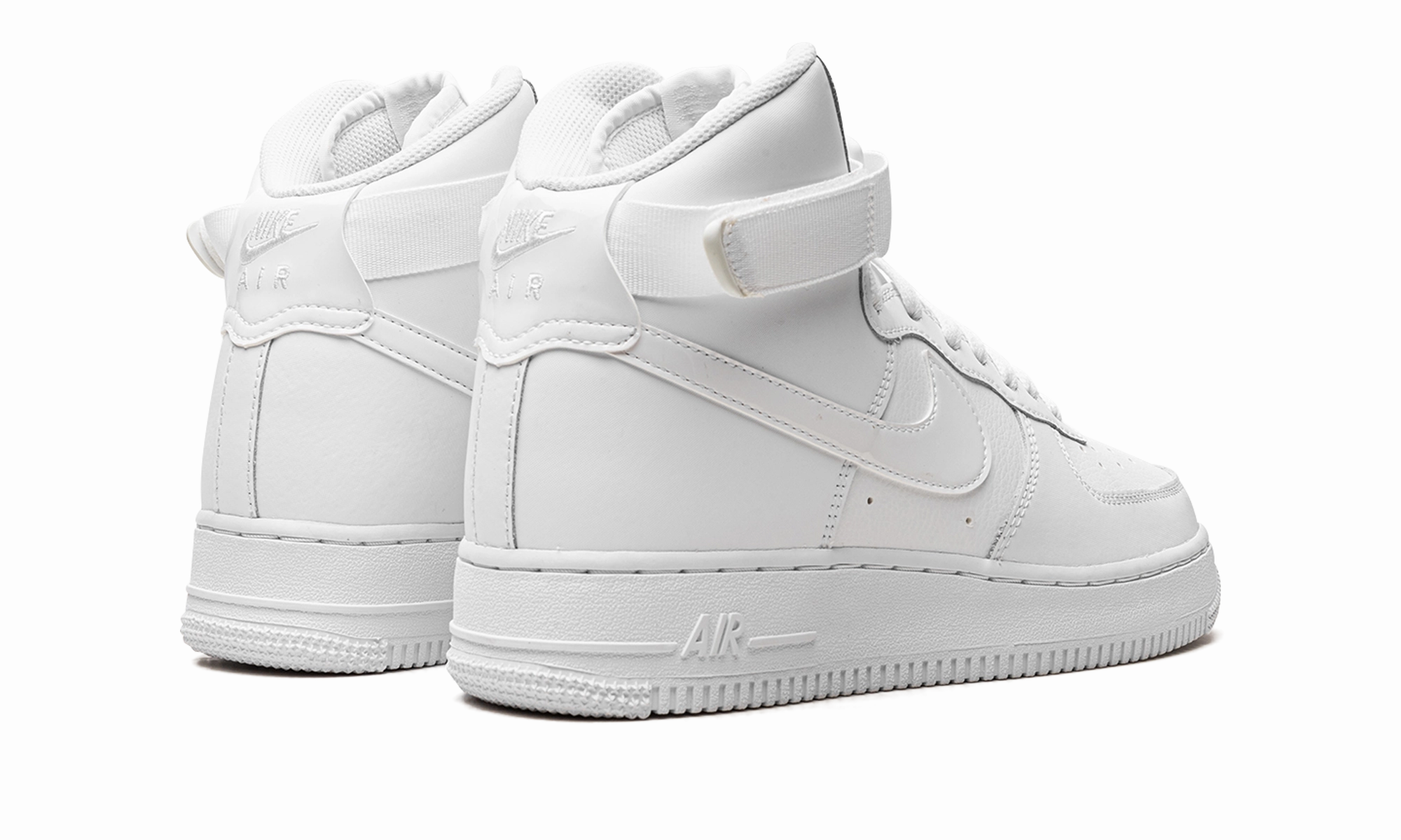 Air Force 1 High GS "Triple White" Chill Essential On Road