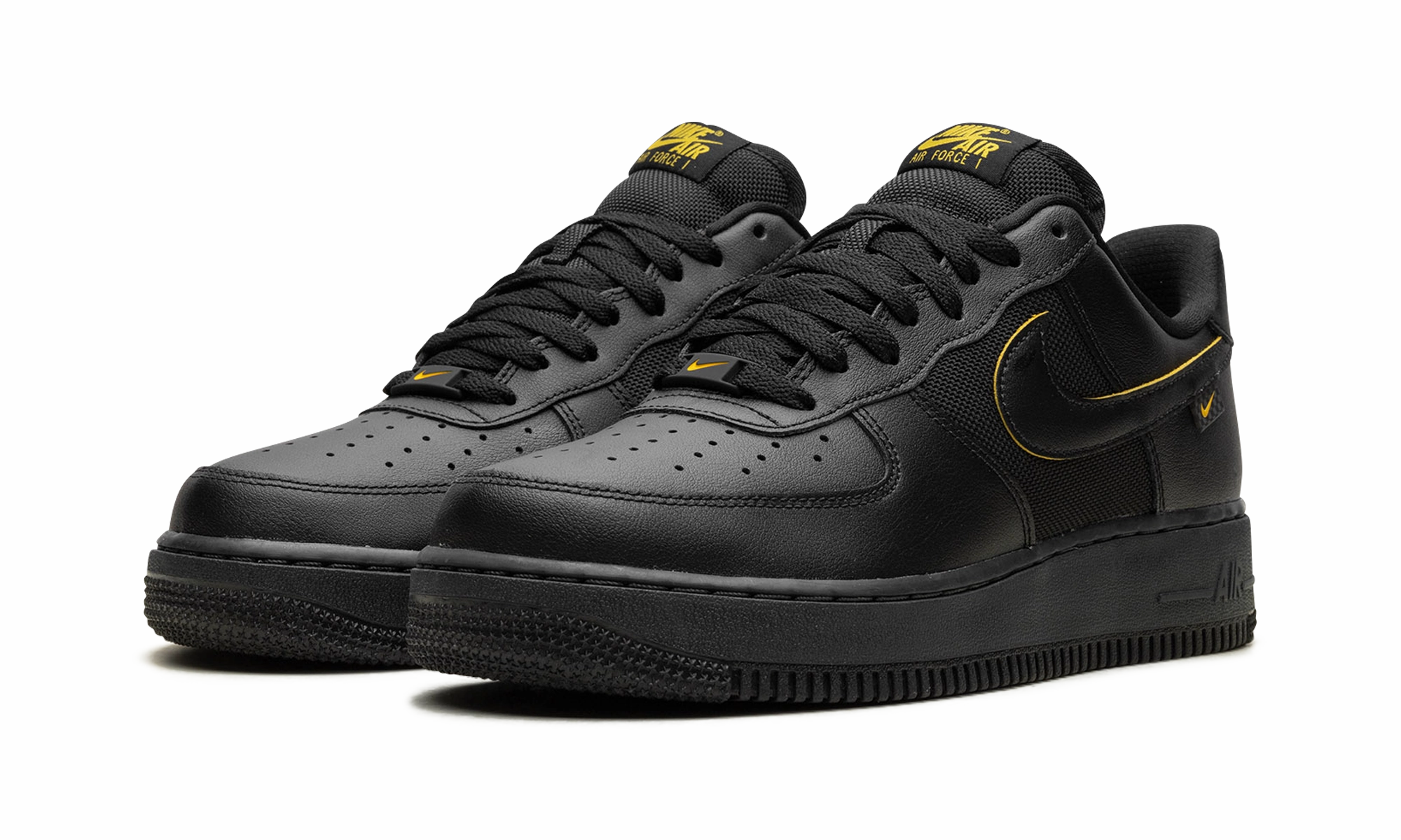 Air Force 1 '07 "Black/University Gold" All Day Wear Cozy Motion