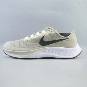 premium - quality all - weather shoes NIKE AIR ZOOM PEGASUS 37