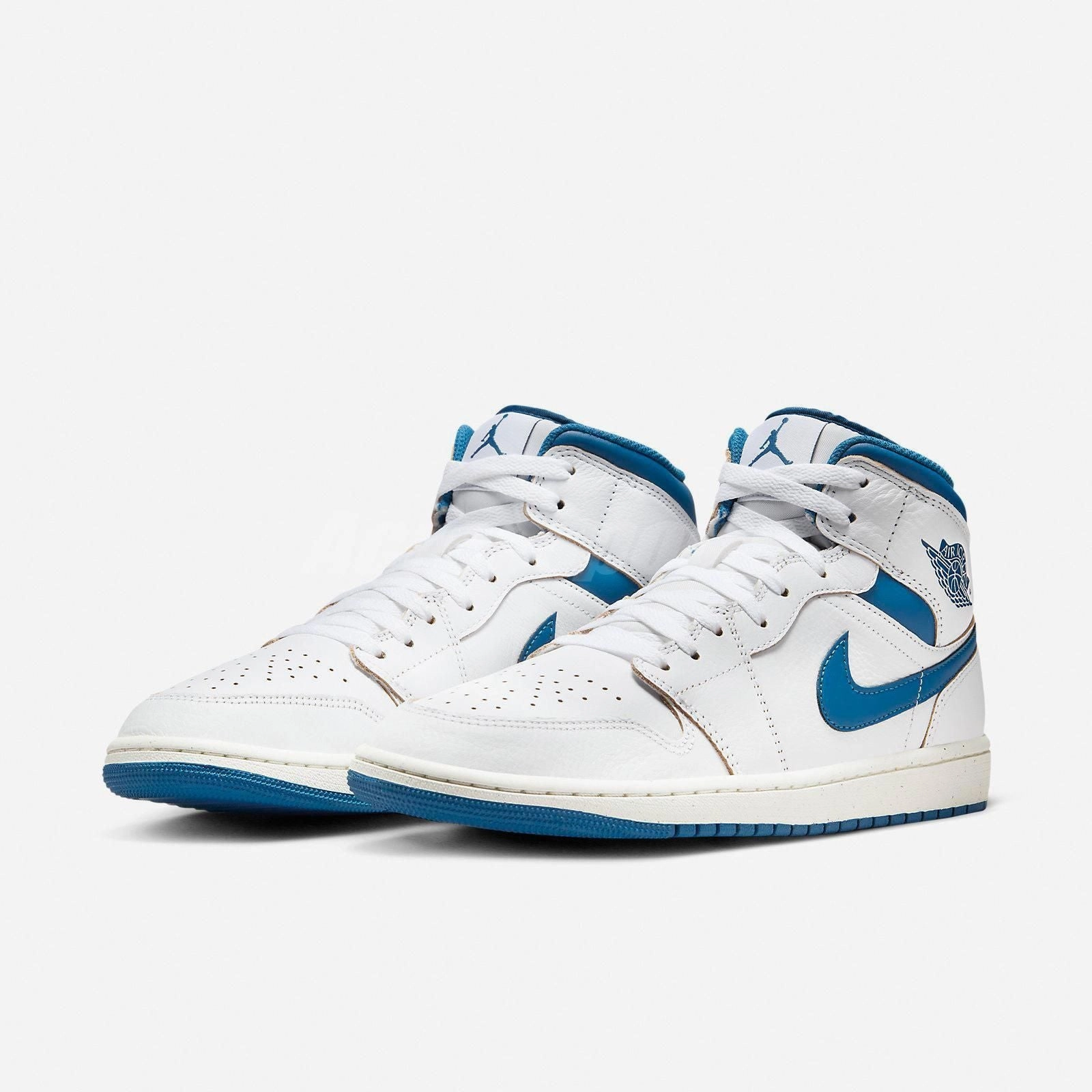 Walk Ease Nike Men's Air Jordan 1 Mid SE Shoes - White / Sail / Industrial Blue