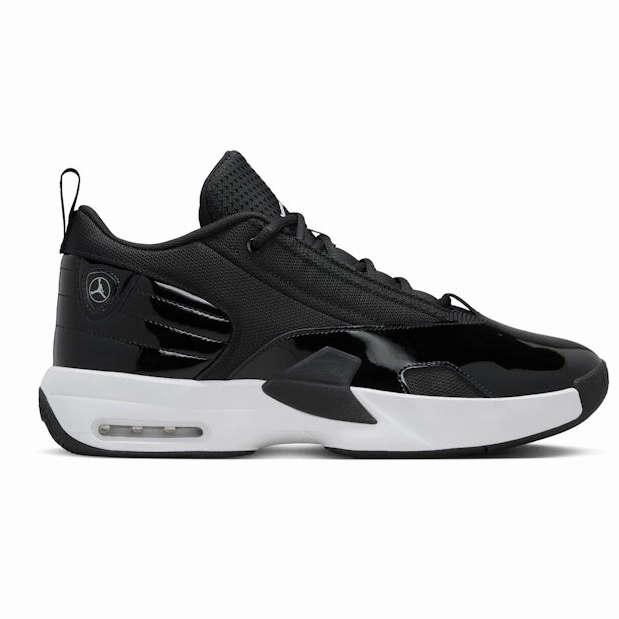 Nike Men's Jordan Max Aura 6 Shoes - Black / White Fashion-forward flexibility
