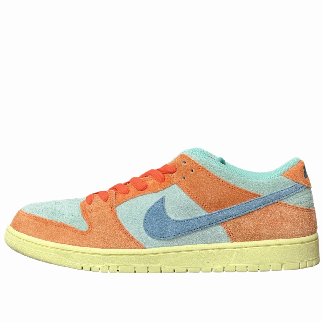 Nike SB Dunk Low Orange Emerald Rise Track Walk Strong Stride