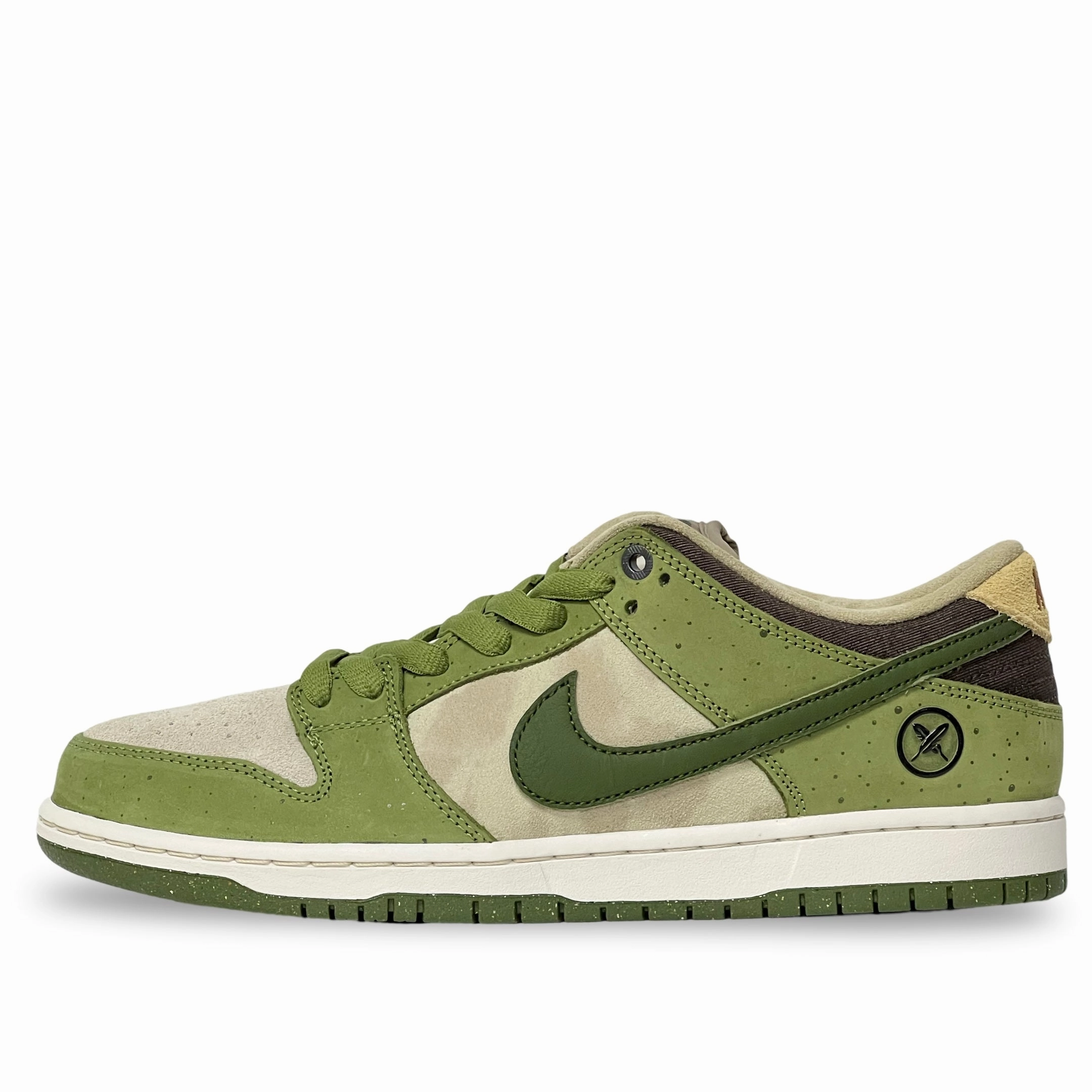 Streamlined materials Nike SB Dunk Low Yuto Horigome Matcha