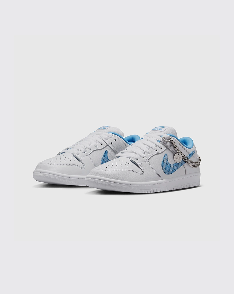 Motion Ready Stretchable Collar Nike SB x Nicole Hause Dunk Low Pro Shoe