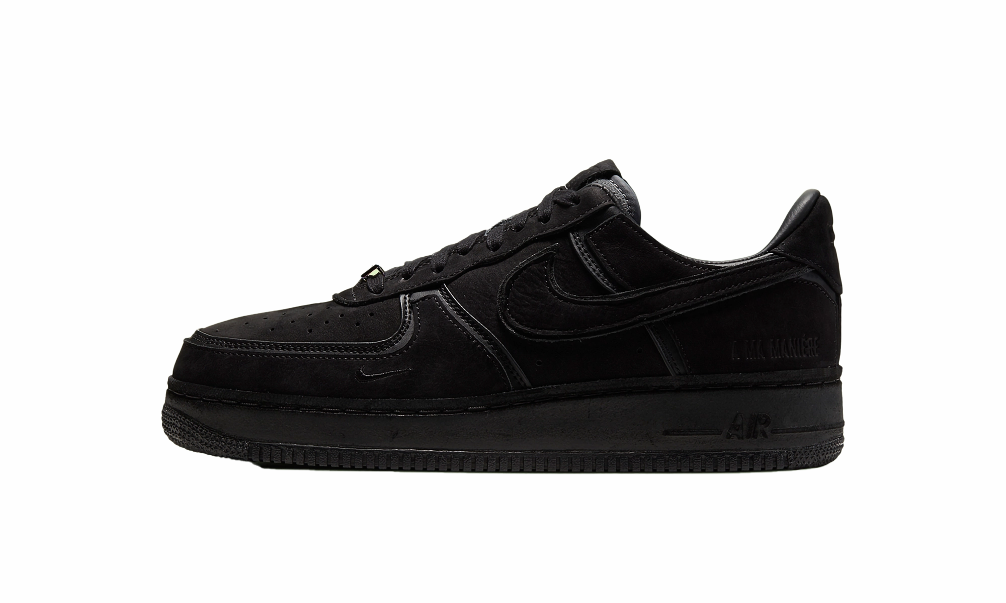 Street Scene Sneakers style Air Force 1 07 / AMM "A Ma Mani??re - Hand Wash Cold"