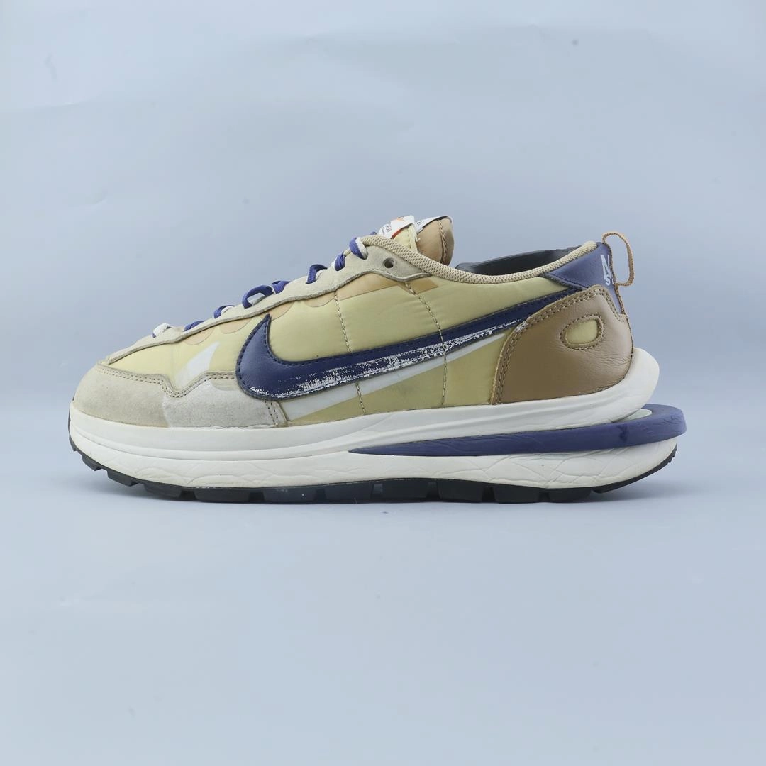 NIKE VAPORWAFFLE textured - sole shoes