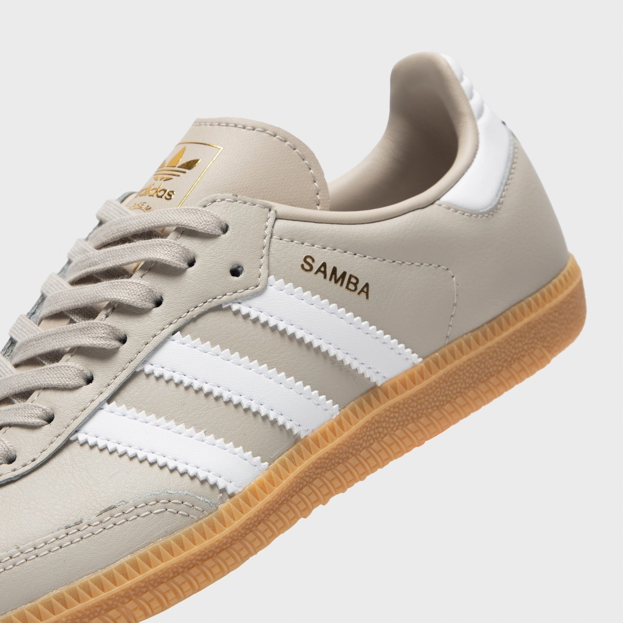 adidas Juniors' Samba OG Wonder Alumina / White - Gum Anti Fatigue Footbeds