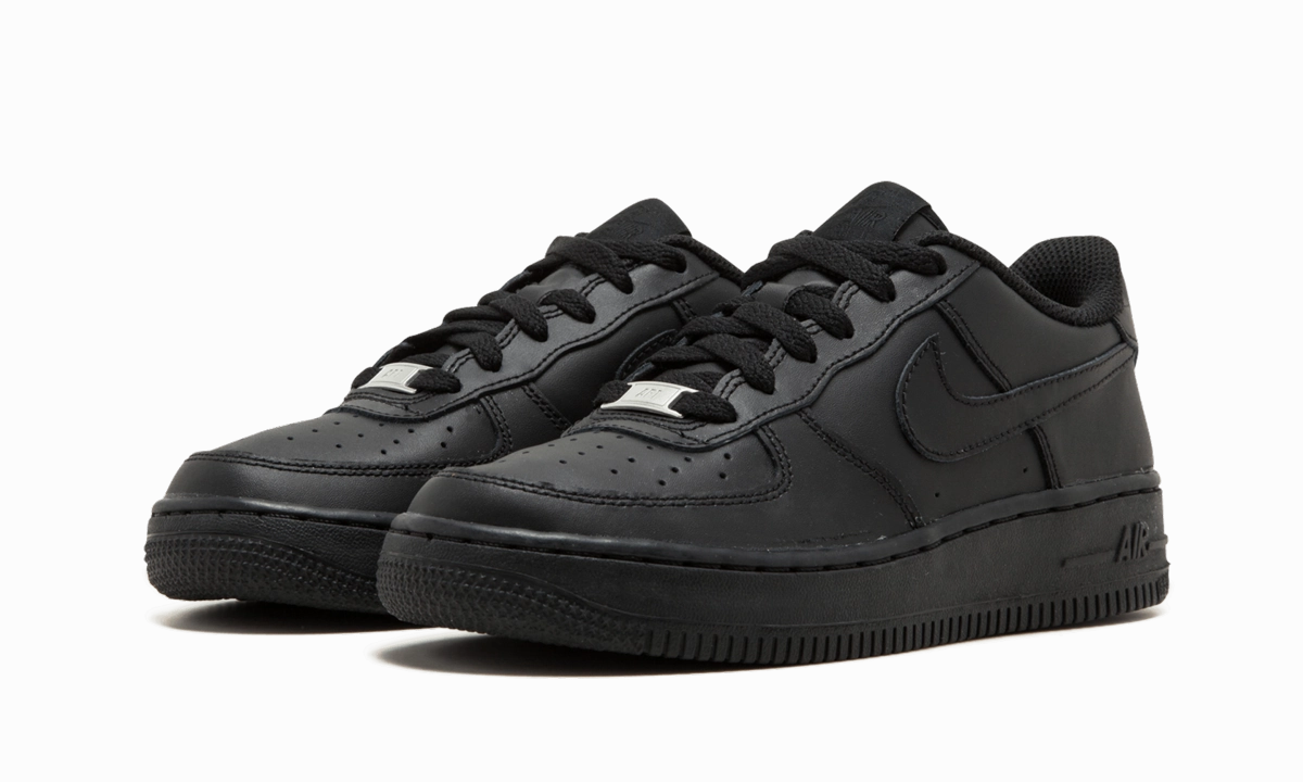 Air Force 1 Low '07 GS "Triple Black" Fast Lifestyle Food Tour