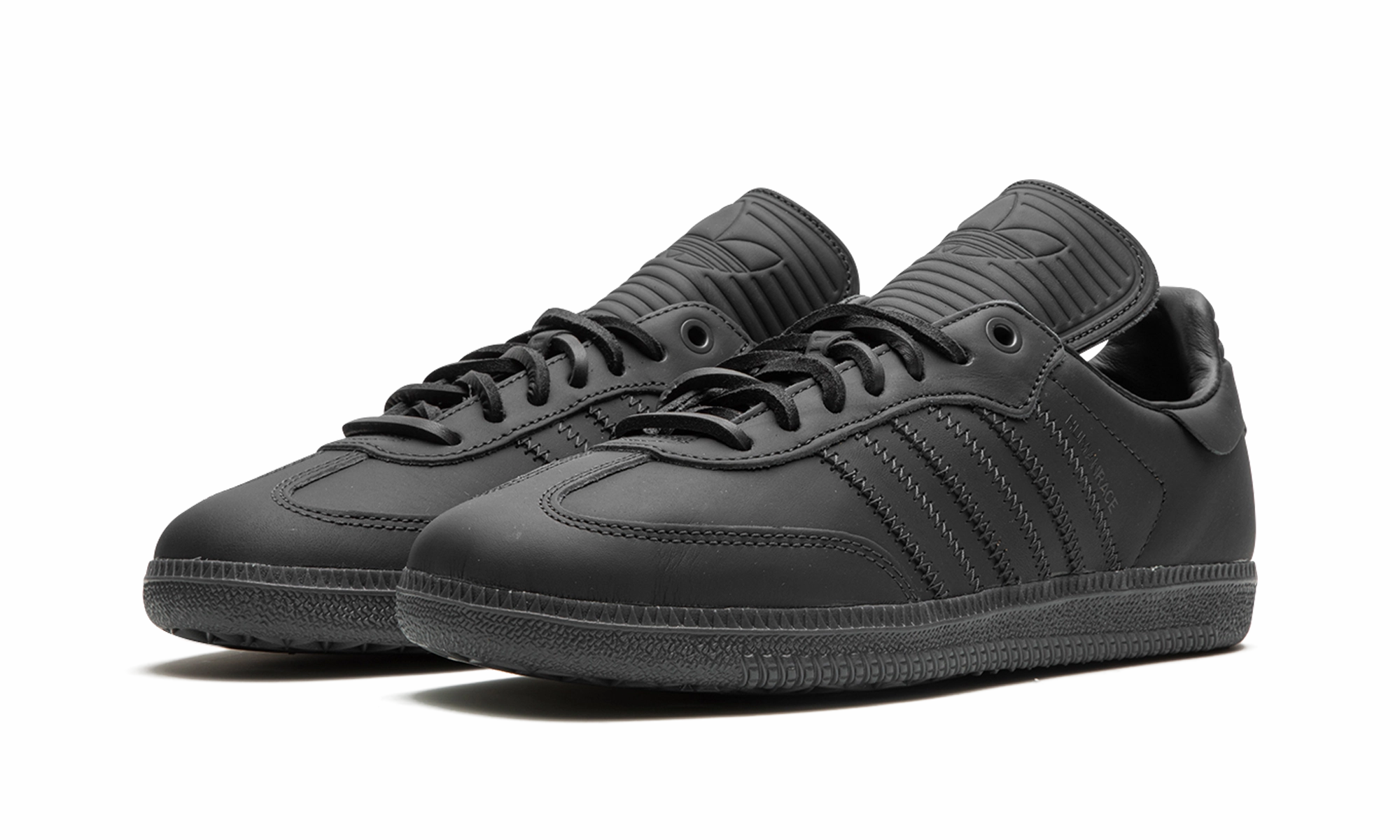 Humanrace Samba "Pharrell Williams - Charcoal" Multi Terrain Balanced Step