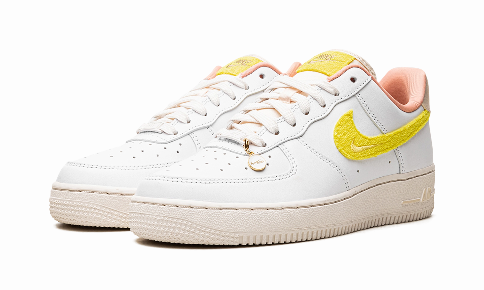 Heavy Stride AIR FORCE 1 '07 LX WMNS