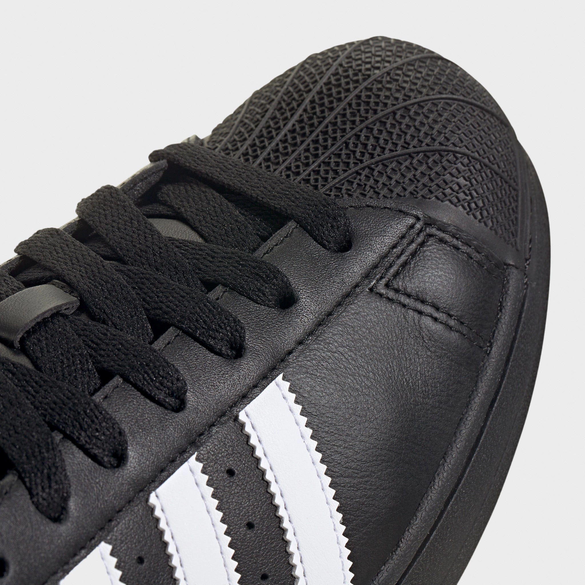 Ventilation Channel System ground grip adidas Superstar II Core Black / Footwear White