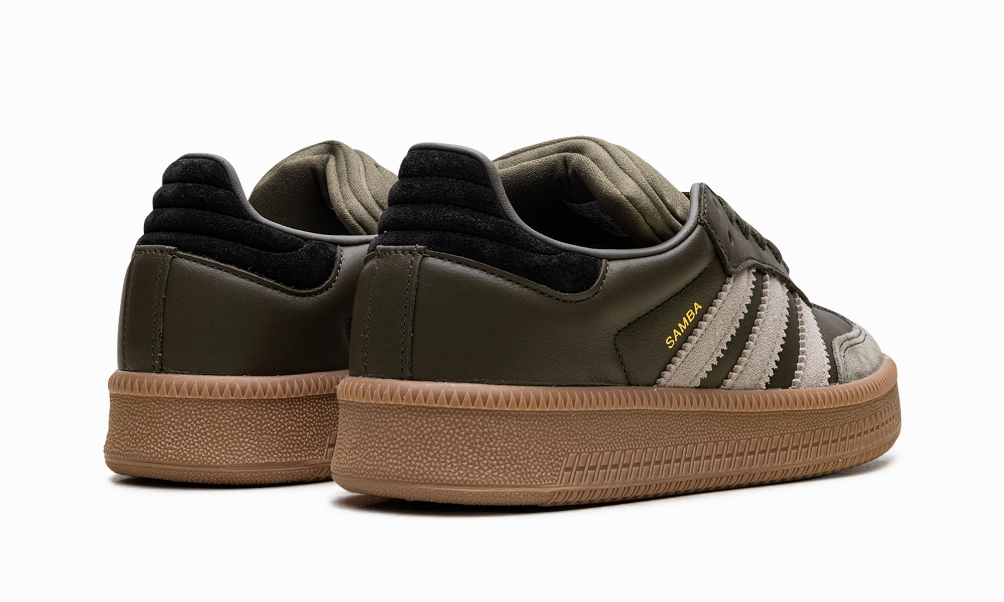 outfit pairing Suede Samba XLG "Olive Strata Wonder Beige Gold Metallic"