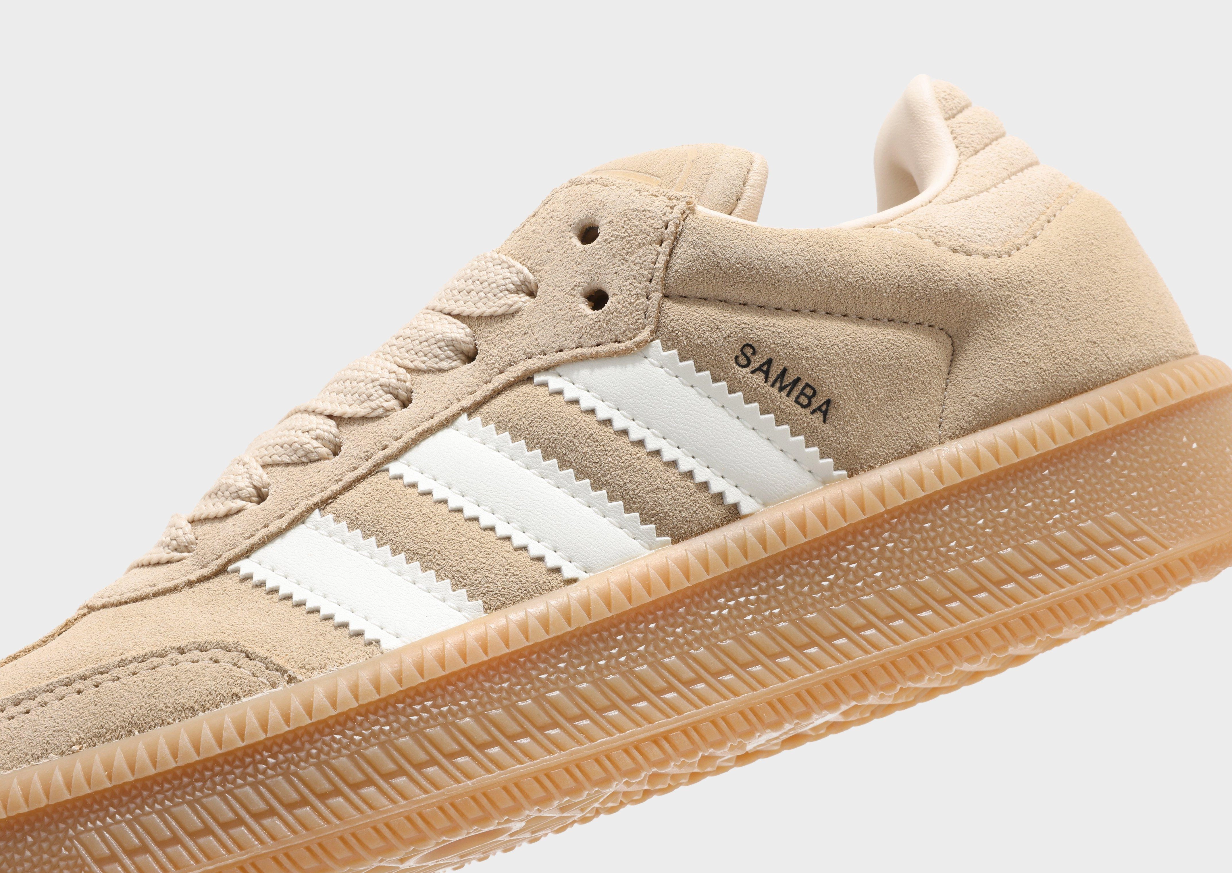 Samba XLG Women's Everyday Look