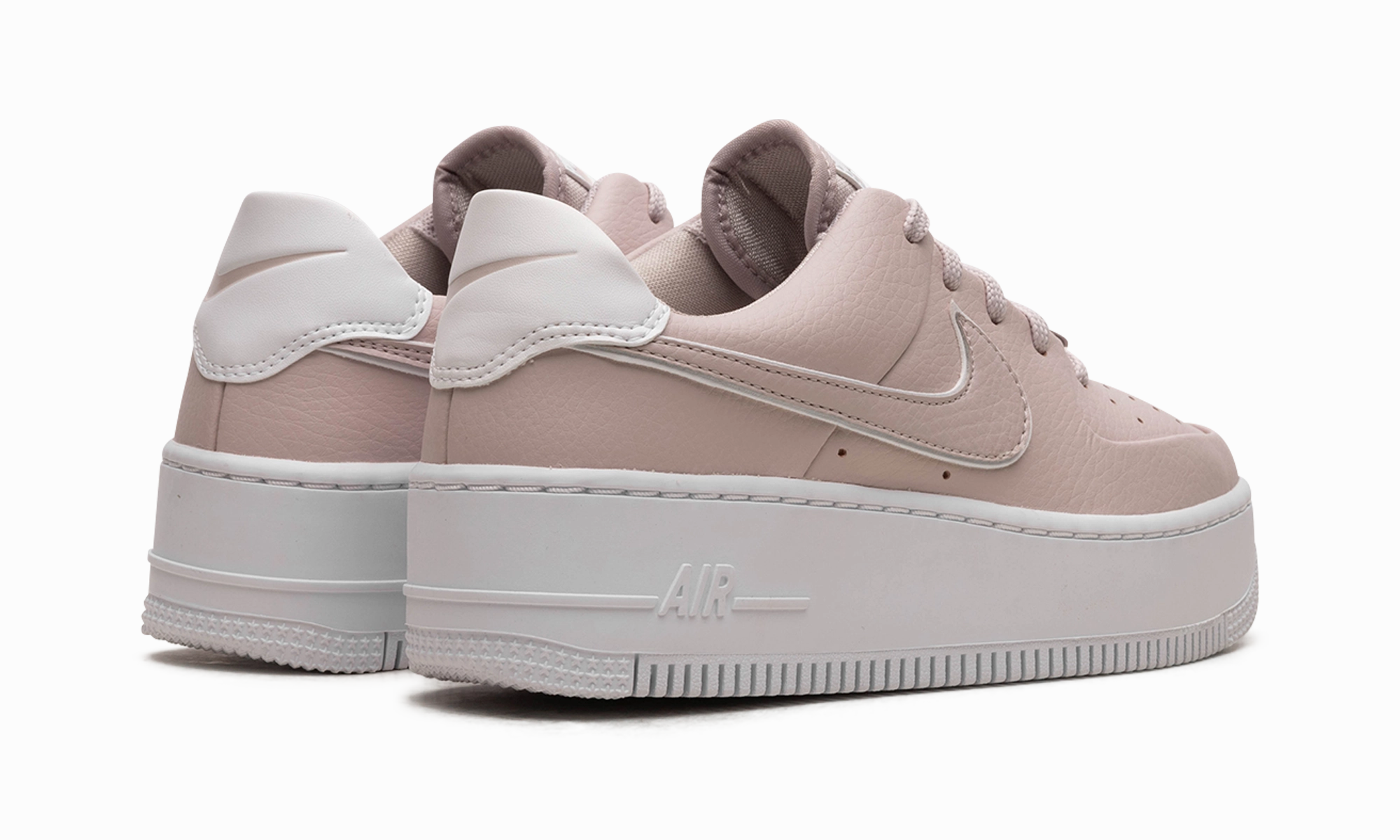AIR FORCE 1 SAGE LO WMNS Weightless Wear Strike Hike