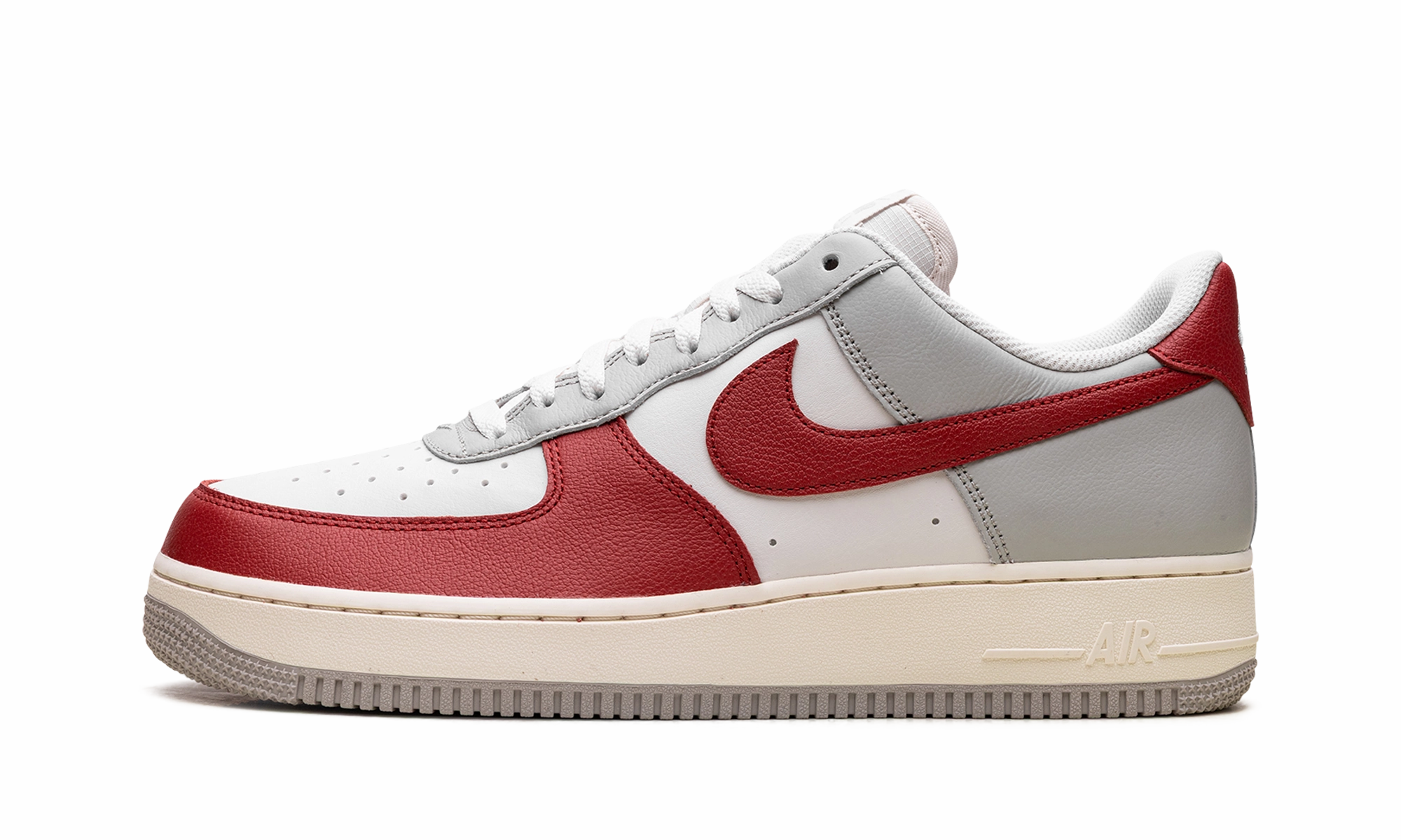 Air Force 1 Low '07 LV8 "Phantom Gym Red" Dry Feet