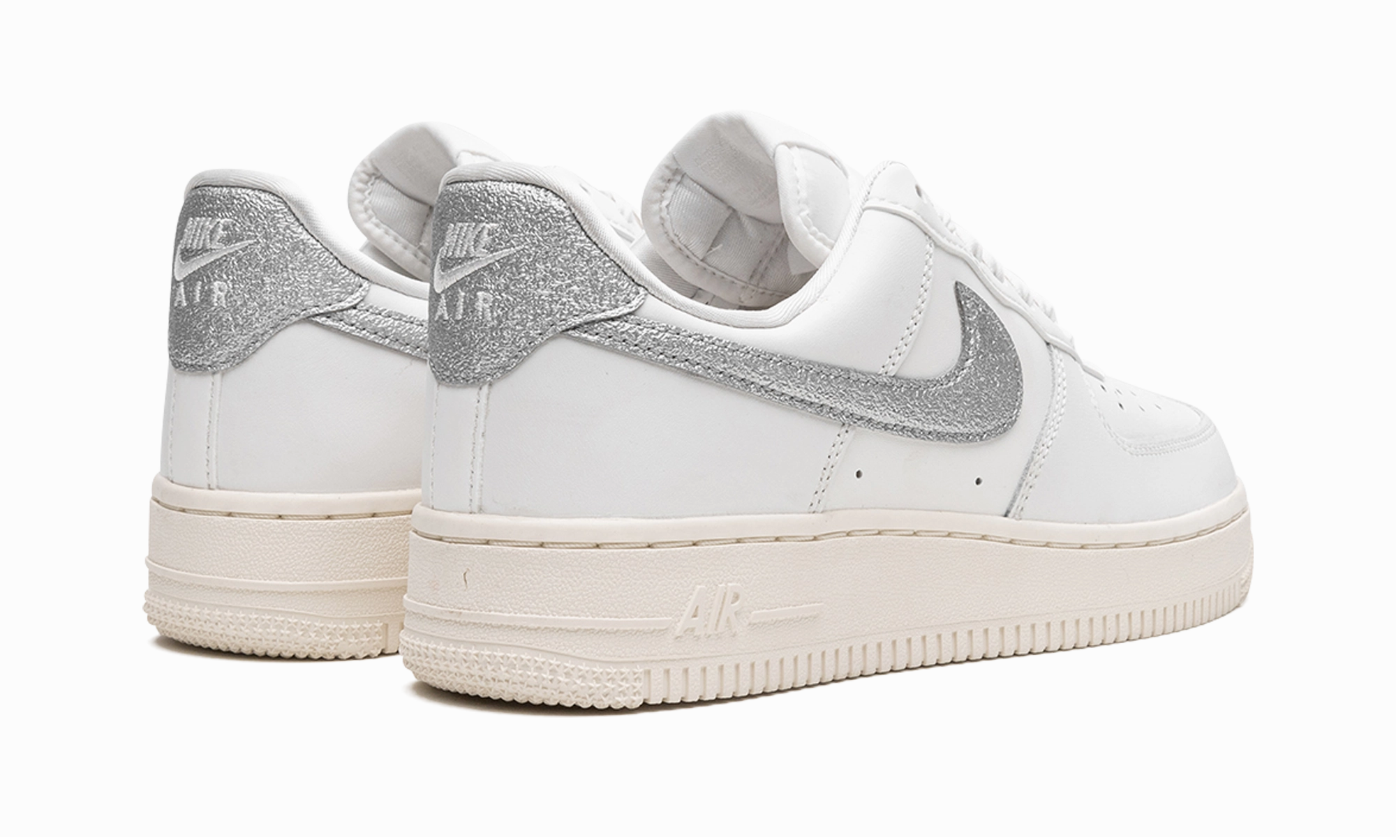 AIR FORCE 1 '07 MNS WMNS "Summit White Sail White Metallic Silver" New York Comfy Journey