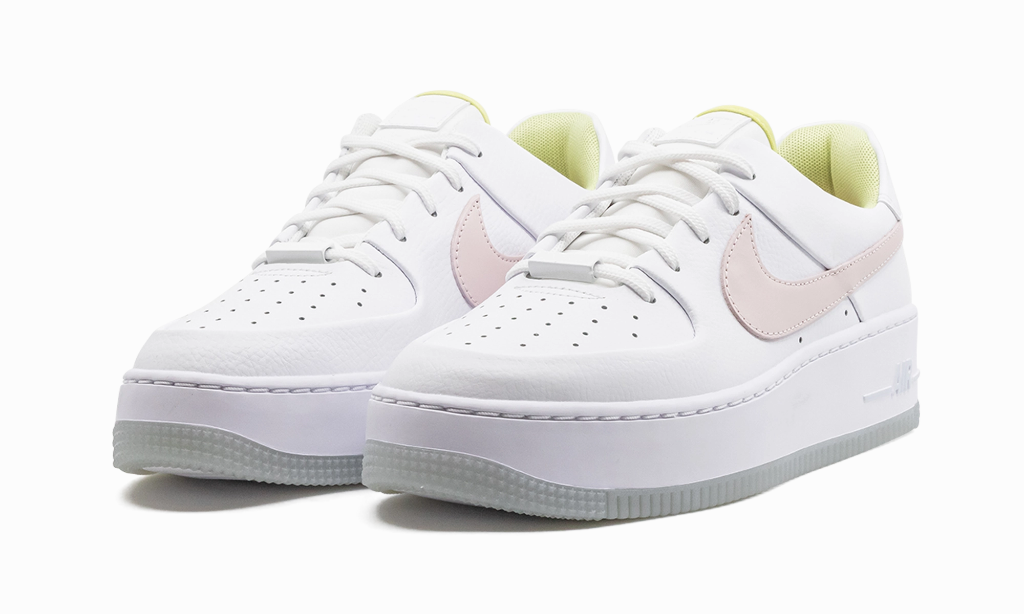 Air Force 1 Low "Sage" Calm Step Soft ground