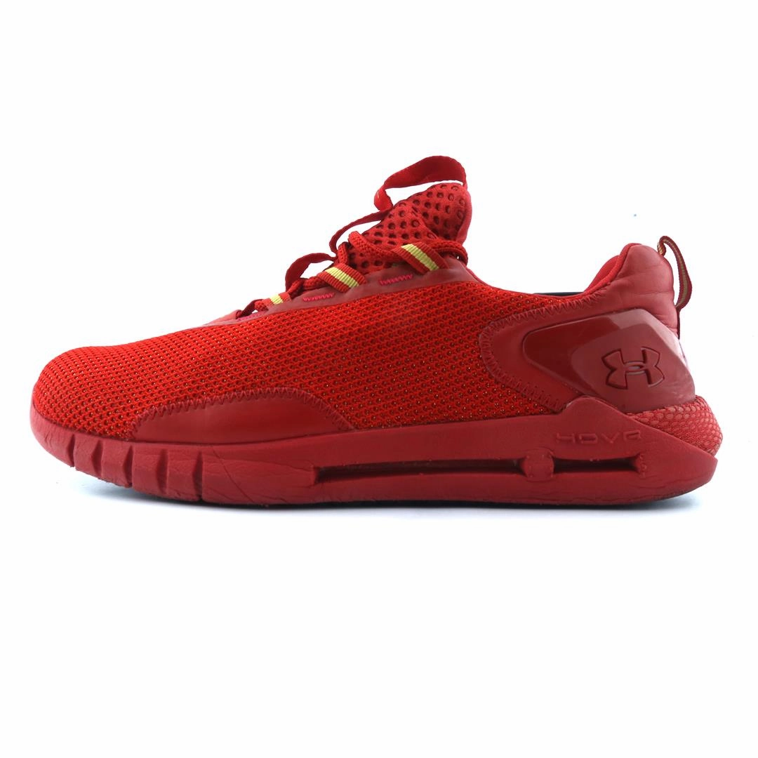 UNDER ARMOUR HOVR STRT well - cushioned Traction Fit