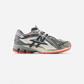 Blown Rubber Outsole 1906