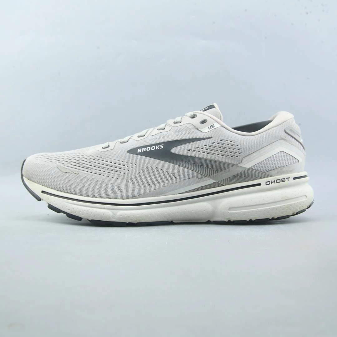 BROOKS GHOST 15 Dynamic Motion Containment running - posture
