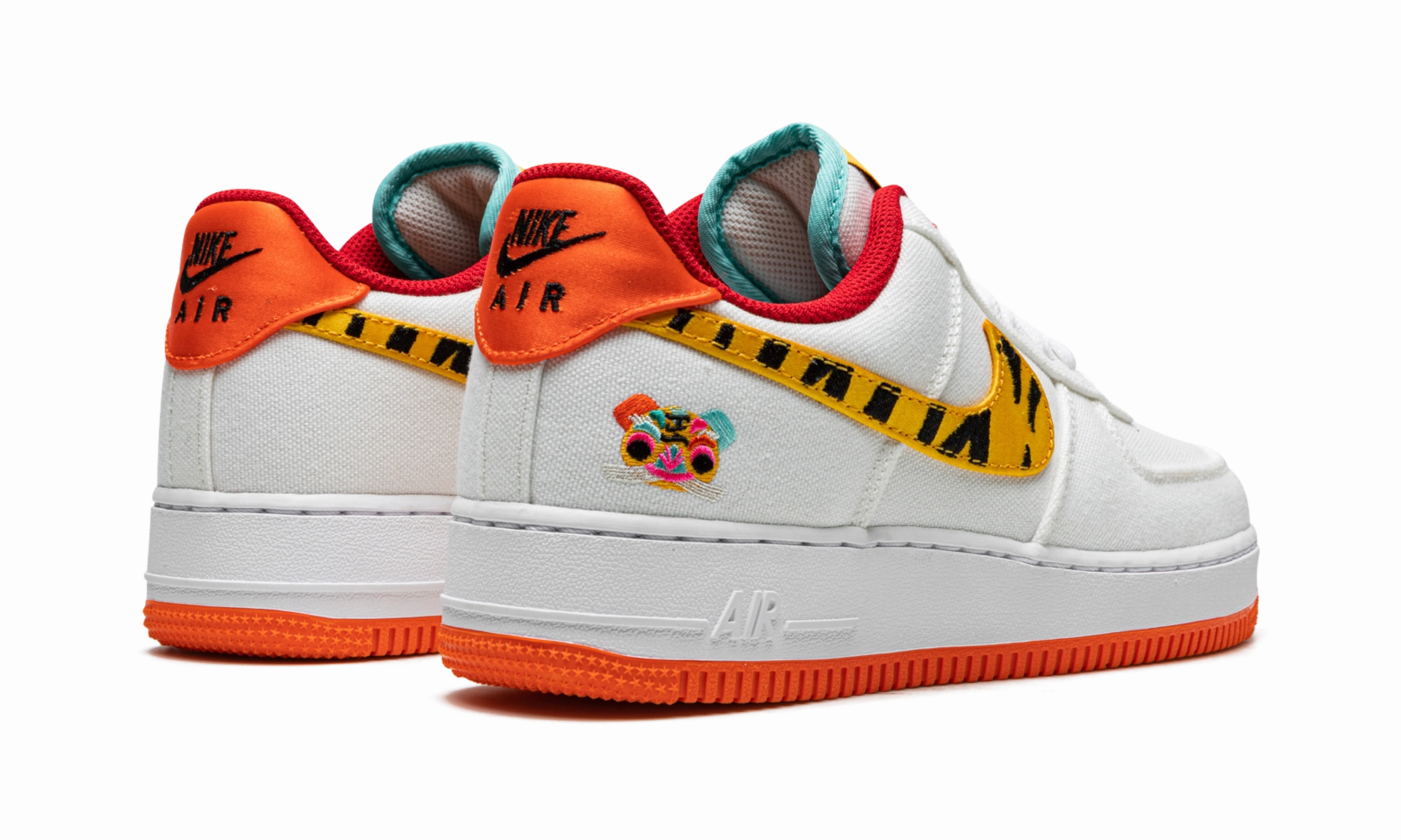 AIR FORCE 1 '07 LX WMNS "Year of the Tiger" Daily Utility Quilt Warm