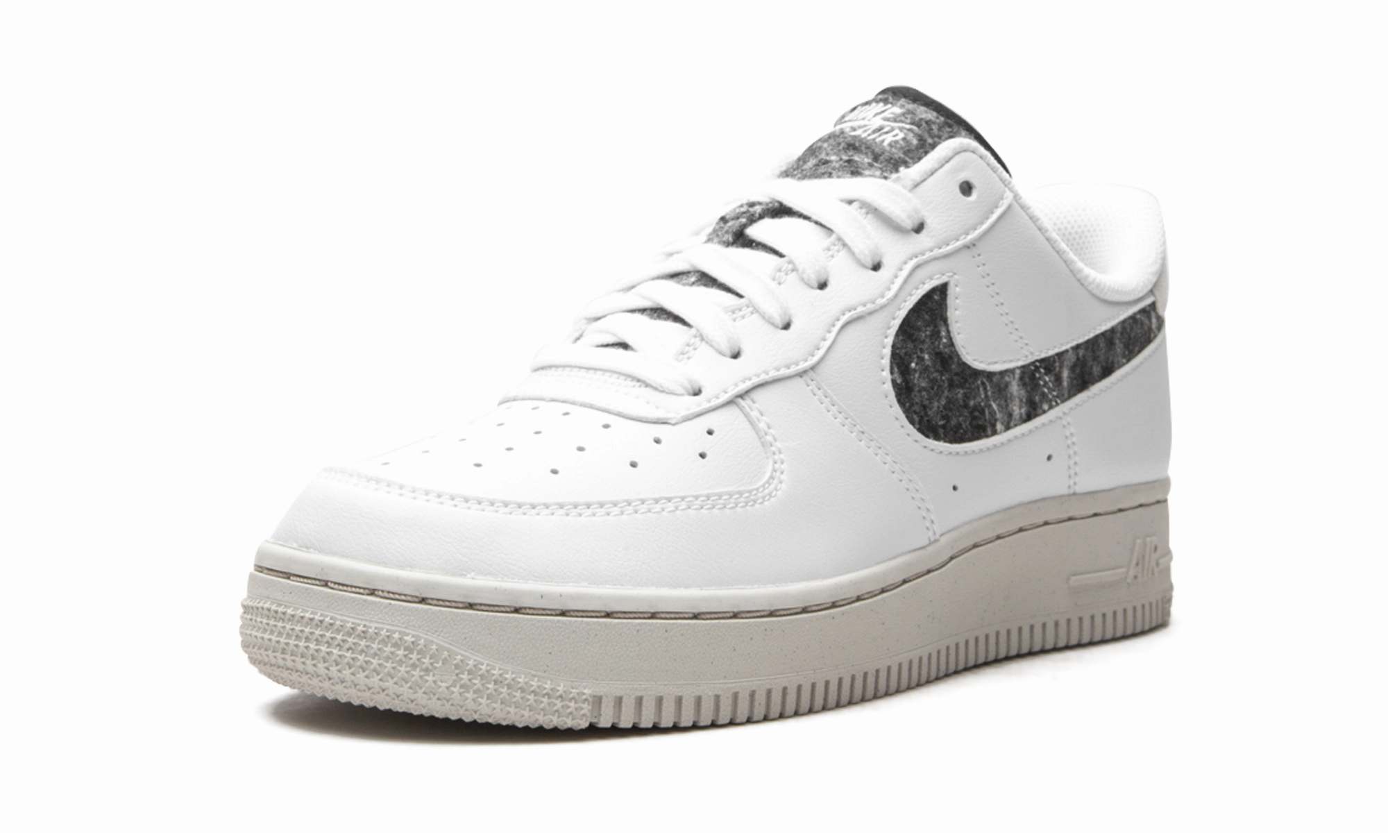 Minimalist Outfit AIR FORCE 1 LO SE MNS WMNS "Recycled Wool Pack"
