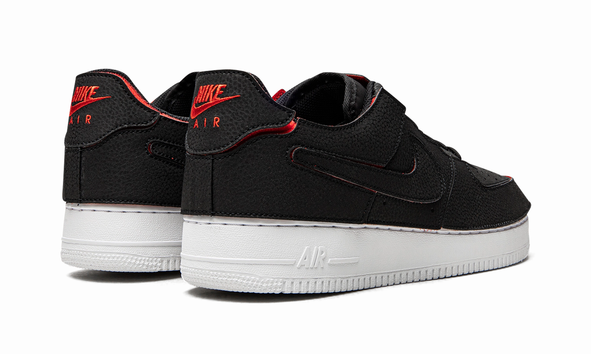Air Force 1/1 "Black Chile Red" daily life