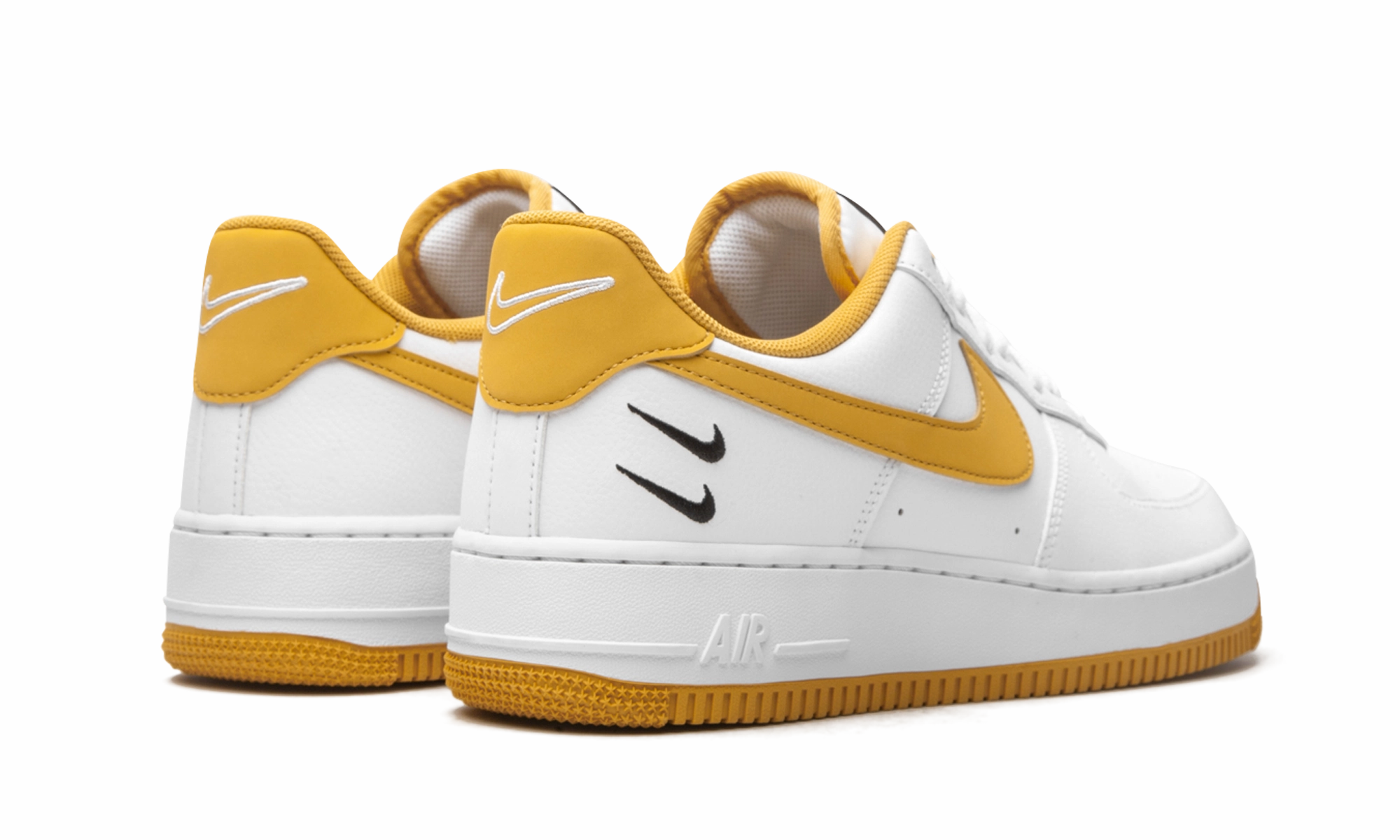Air Force 1 Low "Light Ginger" Casual Style