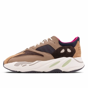 Surgeon Yeezy 700 - Easter Smooth interior Sporty arch