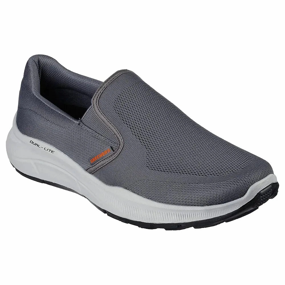 Run Ready Skechers Men's Relaxed Fit Equalizer 5.0 Grand Legacy Shoes - Charcoal / White