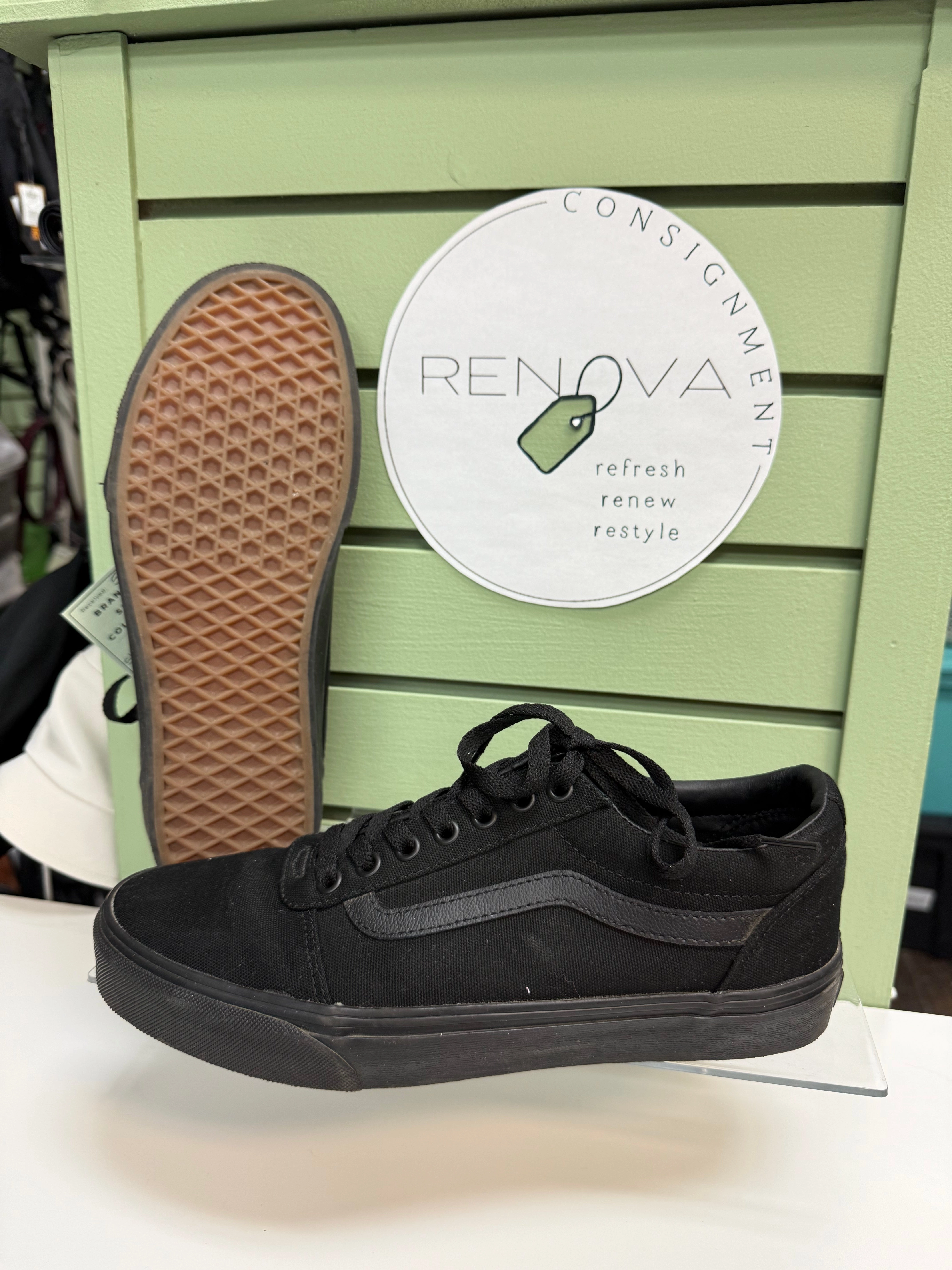 Everyday Run Vans Old Skool Sneakers (Mens 9/Womens 10.5)