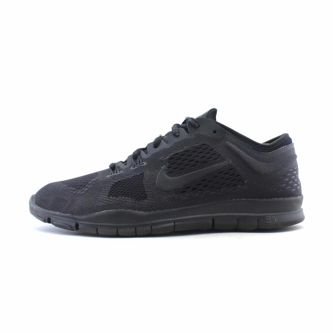 easy - to - clean shoes Impact Absorbing Layers NIKE FREE 5.0 TR FIT 5