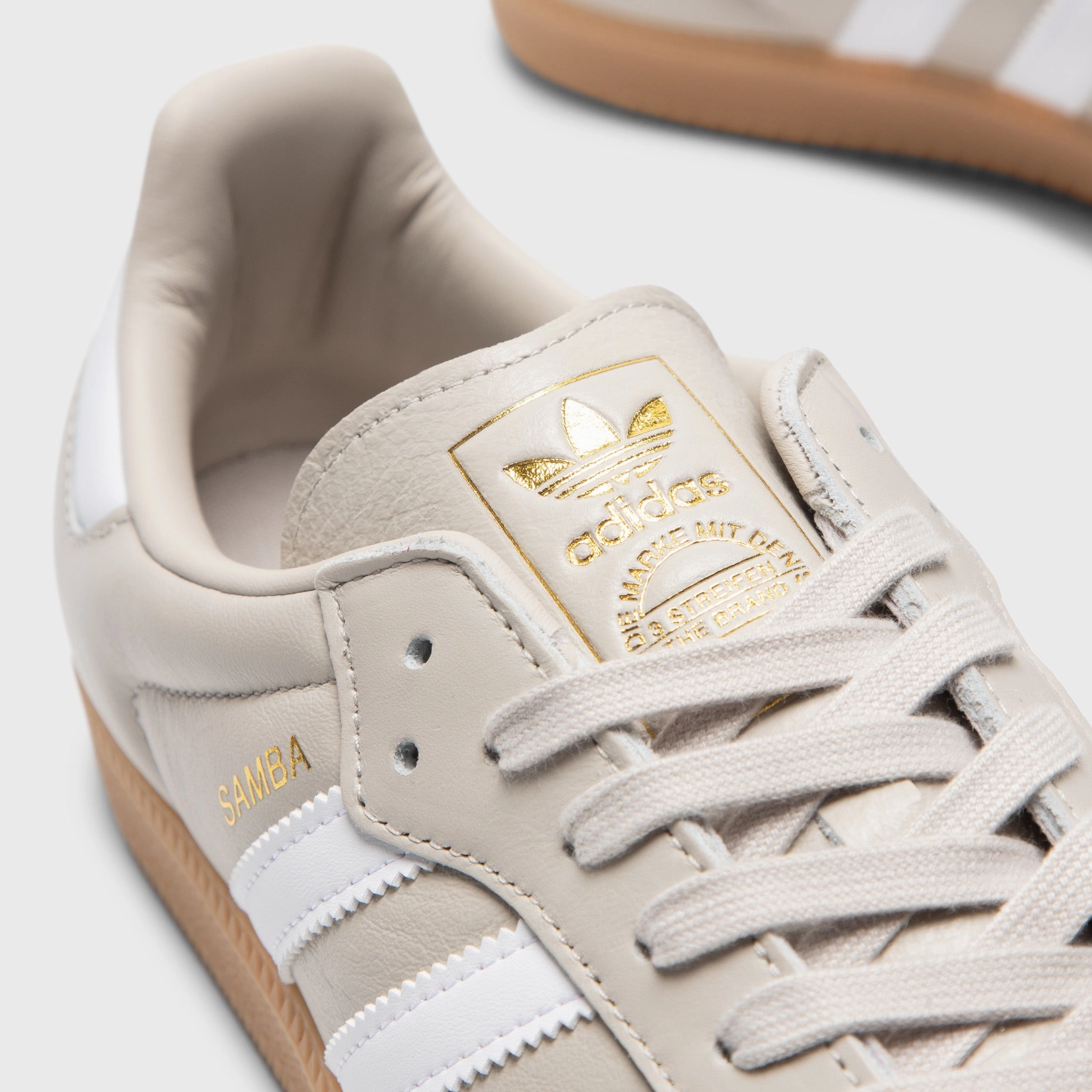 All Seasons Adidas Samba OG Alluminum / White - Gum