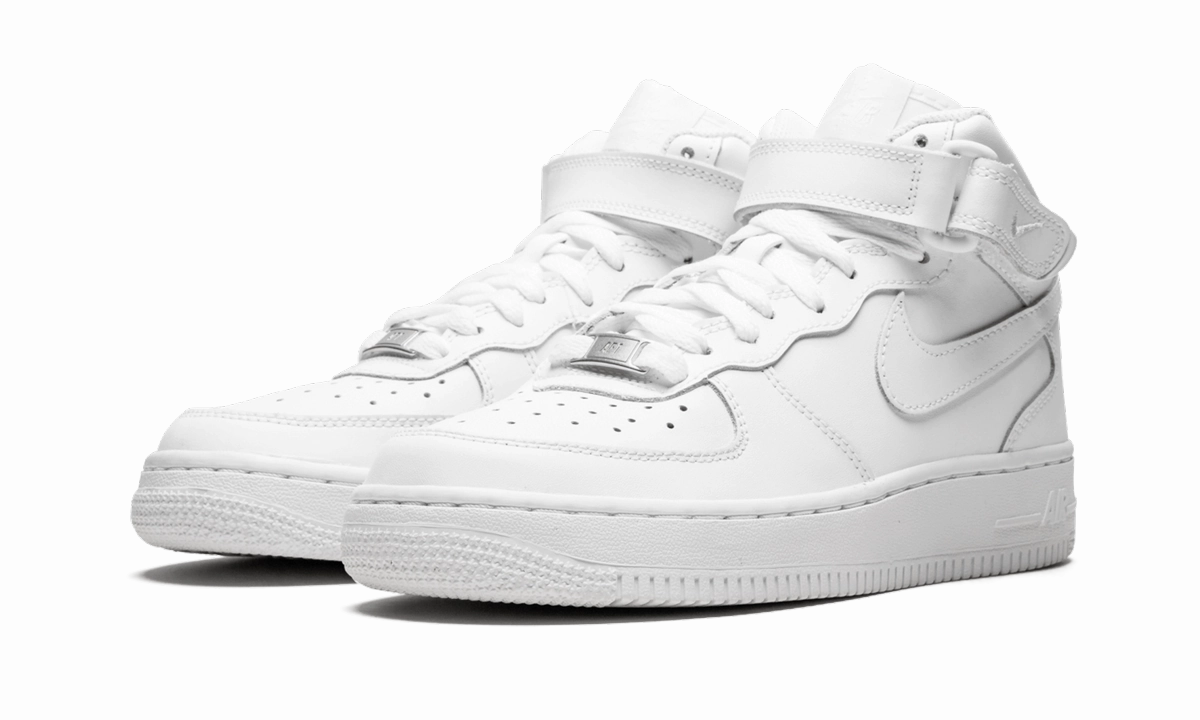 Air Force 1 MID GS "Triple White" Outdoor Sport Stone Path