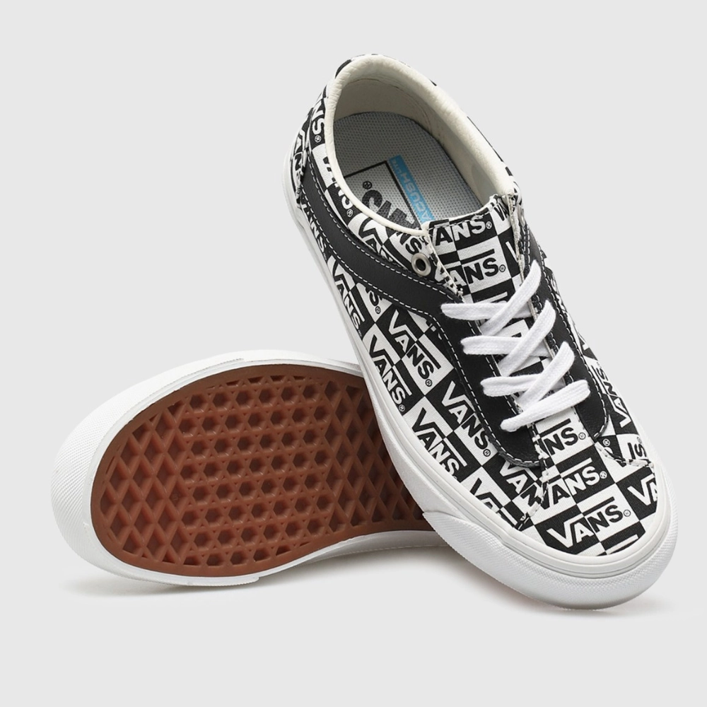 Vans Men's Bold Ni Shoes - True White / Black Flexible Arch Support