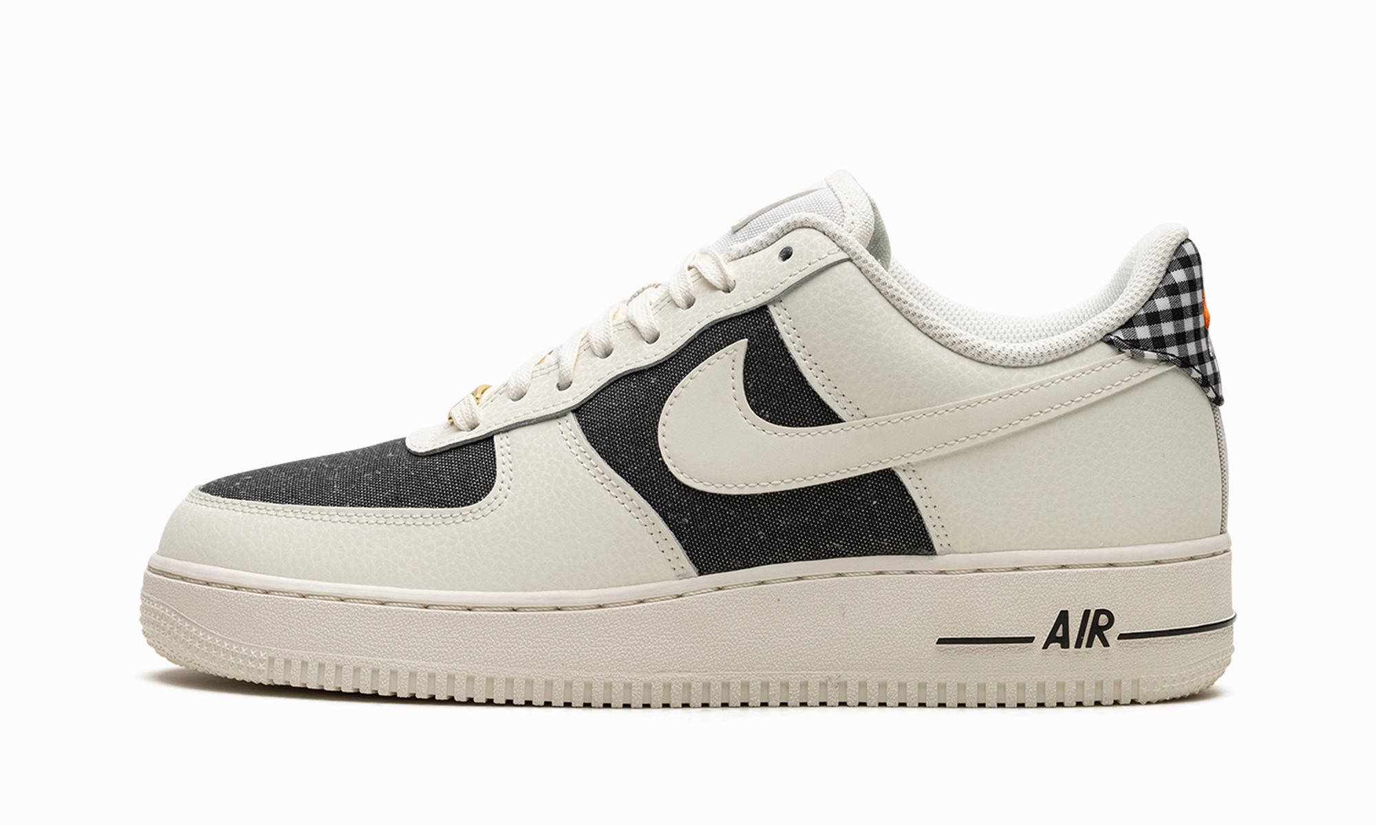 Foot Hug Air Force 1 Low "Designed Fresh"