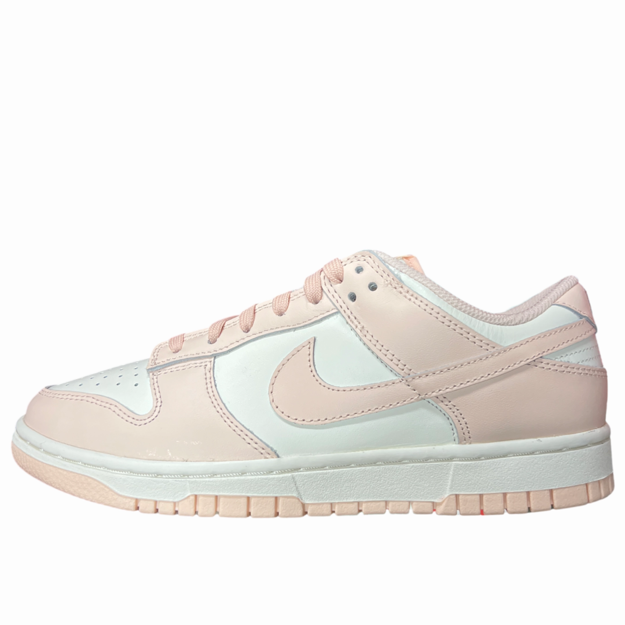WMNS Nike Dunk Low Orange Pearl Noise Reducing