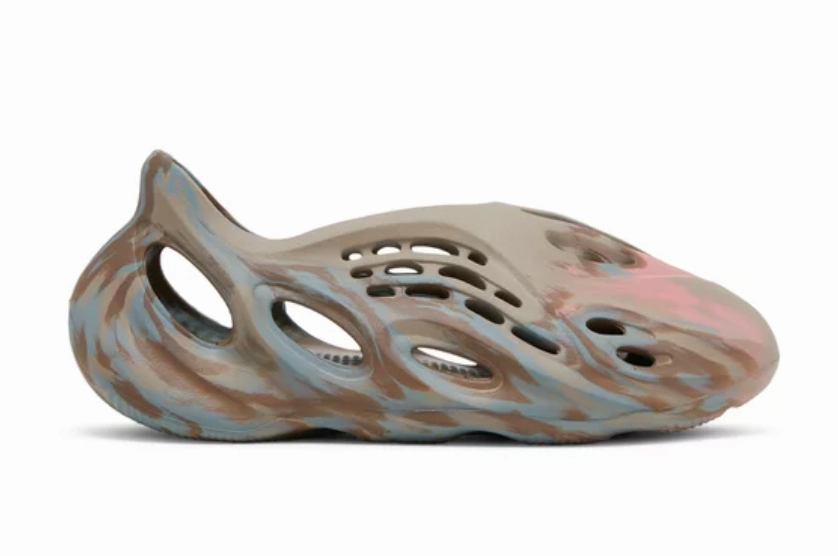 Yeezy Foam Runner 'MX Sand Grey' - GY3969 Breathable frame Retro Inspired Silhouette